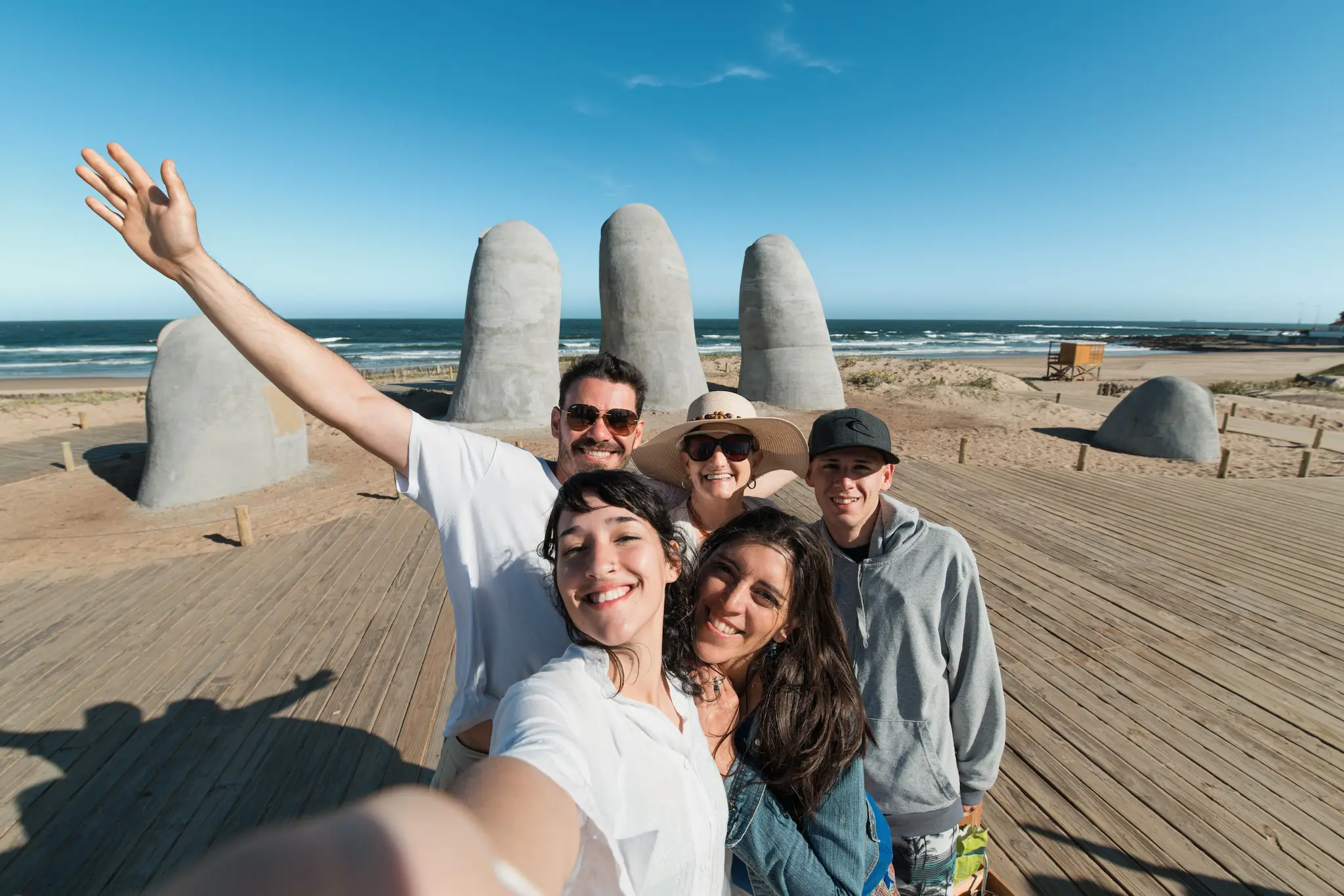 Escultura La Mano, Punta del Este